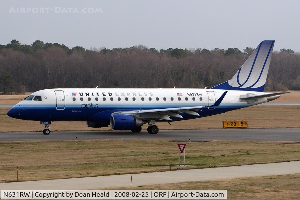 N631RW, 2004 Embraer 170SE (ERJ-170-100SE) C/N 17000007, United Express (Operated by Shuttle America) N631RW (FLT TCF7733) taxiing to RWY 23 via Taxiway Charlie for departure to Washington Dulles Int'l (KIAD).