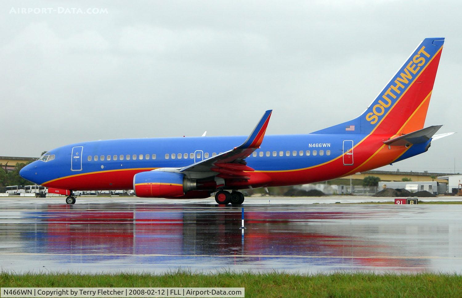 N466WN, 2004 Boeing 737-7H4 C/N 30677, One of 15 aircraft waiting in line for departure after storms temporarily closed depatures from Ft Lauderdale Int