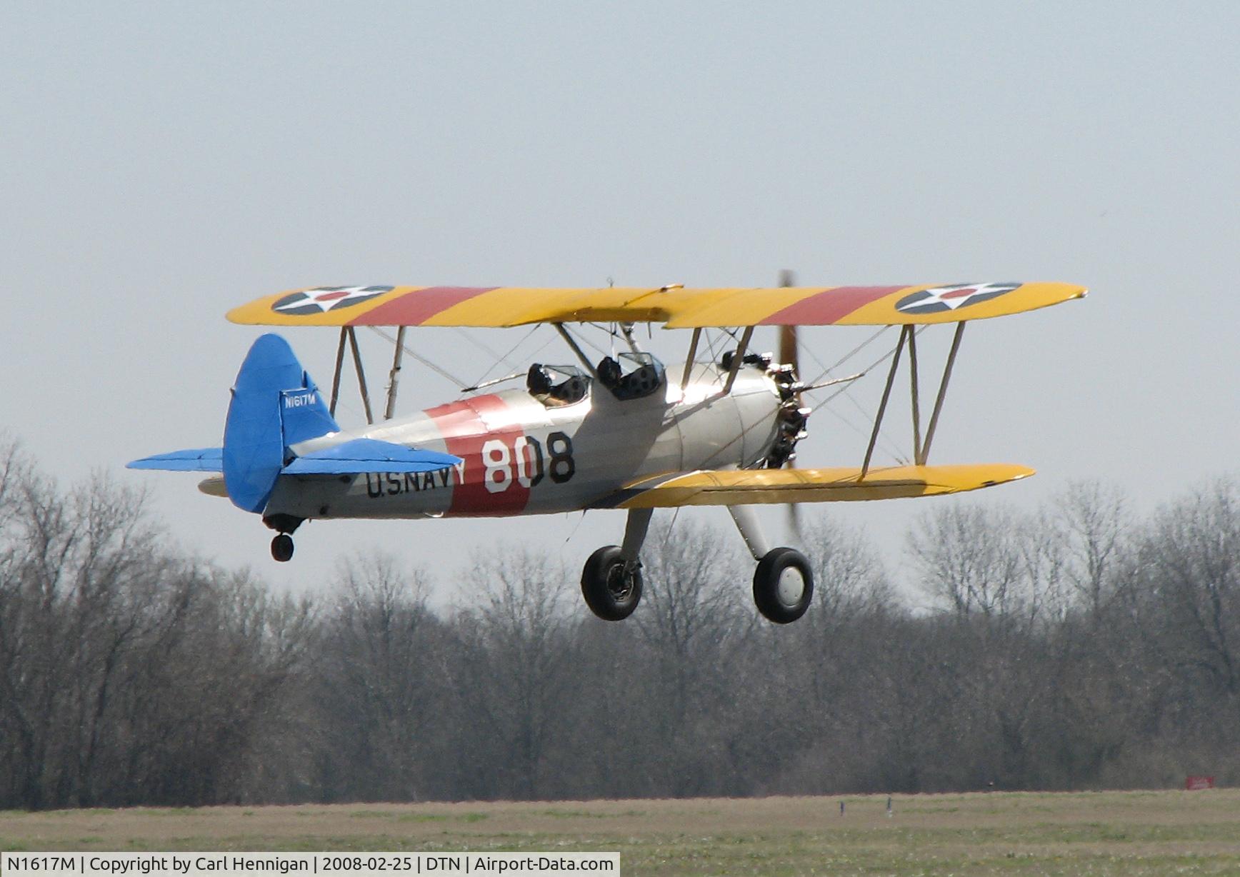 N1617M, 1943 Boeing B75 C/N 75-8498, Climbing out from 14