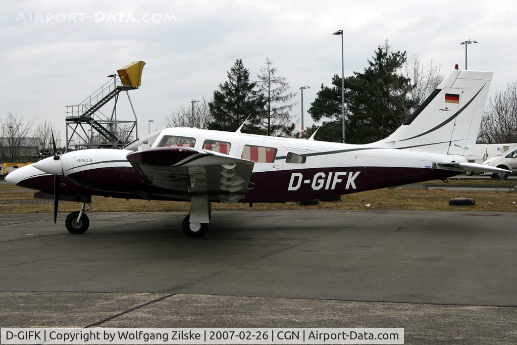 D-GIFK, Piper PA-34-220T Seneca III C/N 34-8333028, visitor
