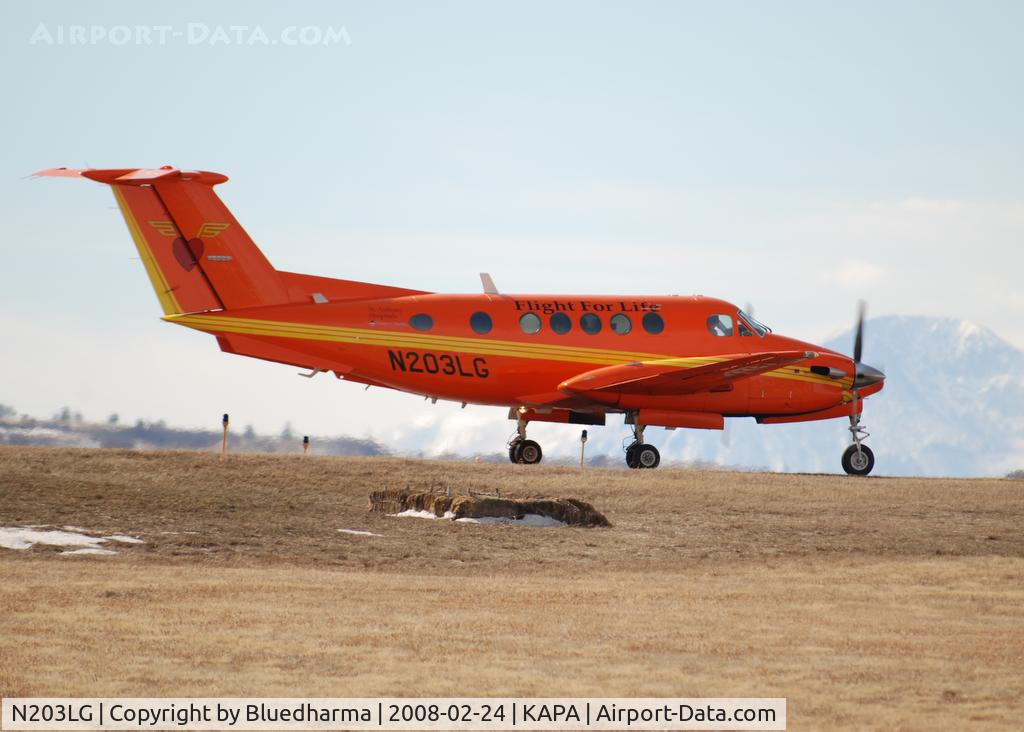 N203LG, 1981 Beech B200 King Air C/N BB-926, Flight for Life Taxi to 17L.