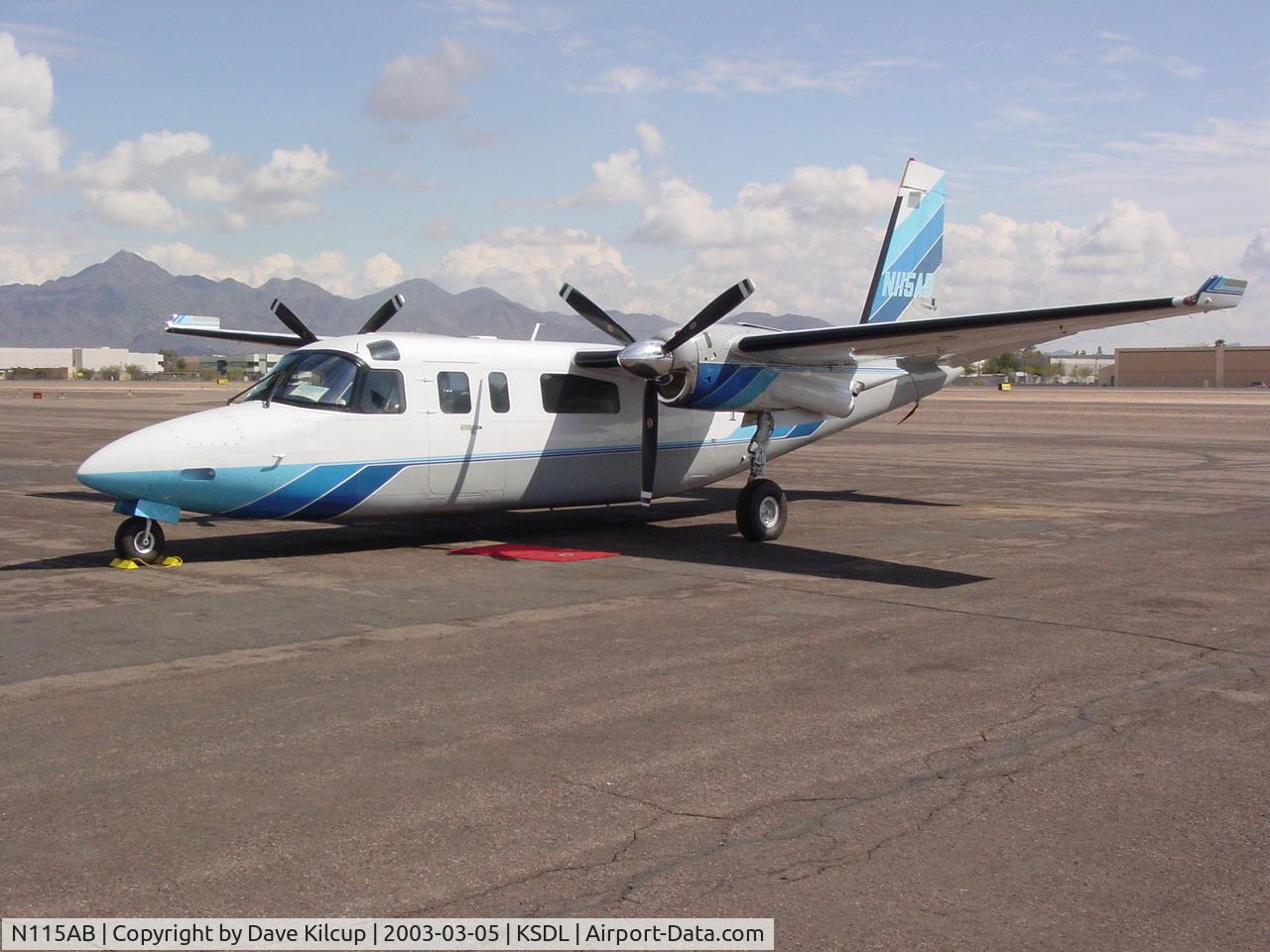 N115AB, 1975 Rockwell 690A Turbo Commander C/N 11231, Great paint scheme on N115AB - a nice example of the 690A