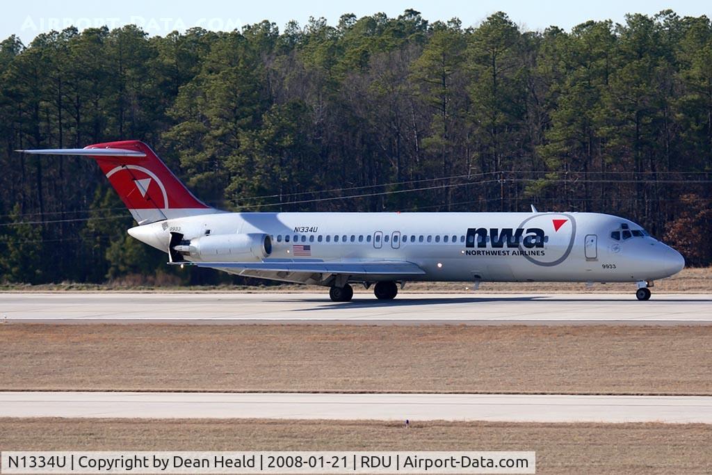 N1334U, 1970 Douglas DC-9-31 C/N 47280, Northwest Airlines N1334U (FLT NWA1690) from Detroit Metro Wayne County (KDTW) rolling out on RWY 5L after landing.