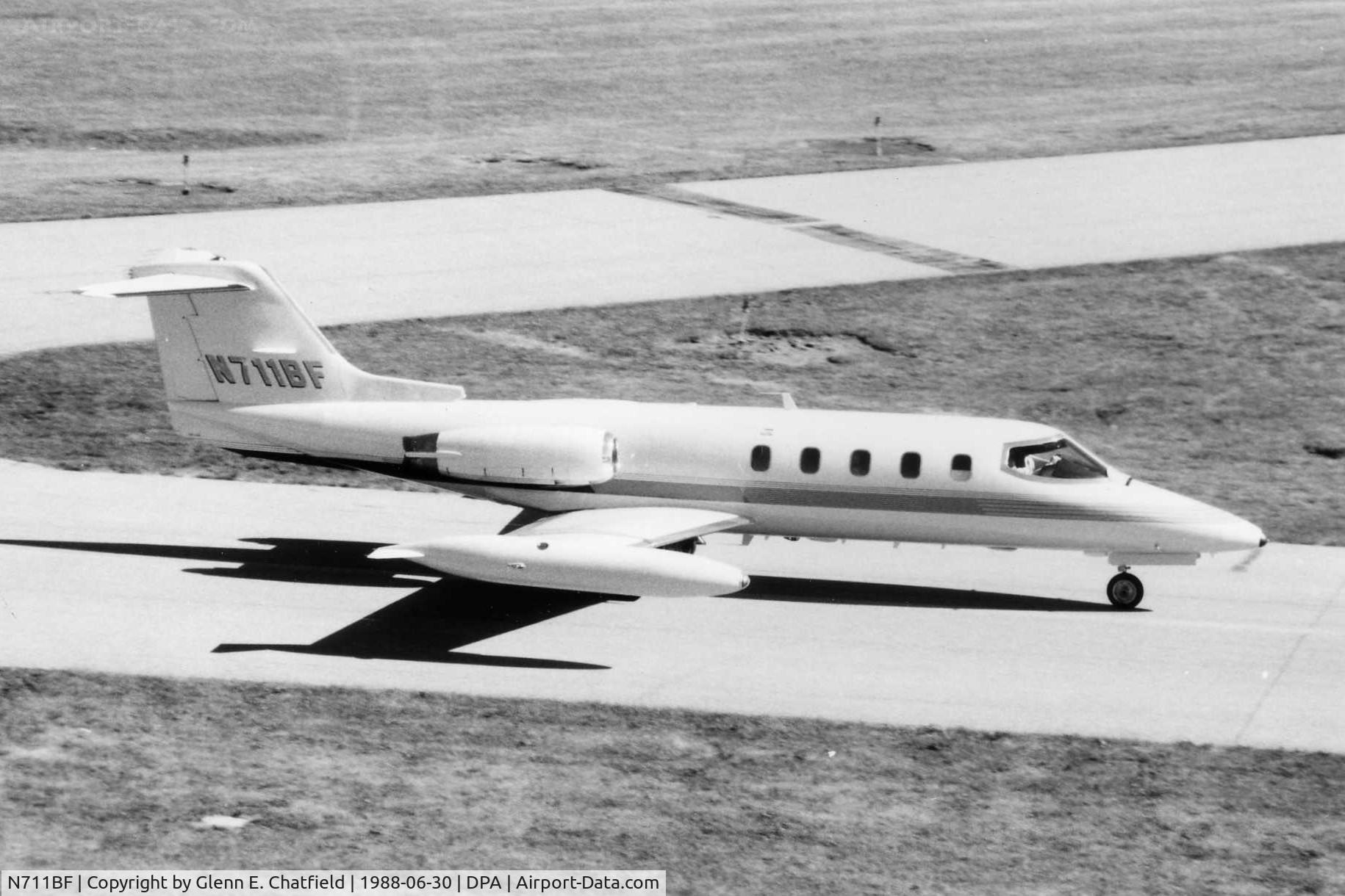 N711BF, 1980 Gates Learjet 25D C/N 324, Photo taken for aircraft recognition training.  Ex-N711BF, Learjet 25