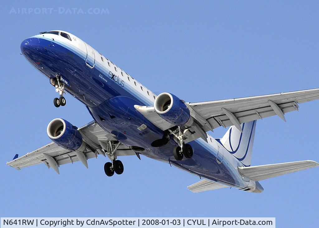 N641RW, 2004 Embraer 170SE (ERJ-170-100SE) C/N 17000062, Shuttle America E170 on final for 24R