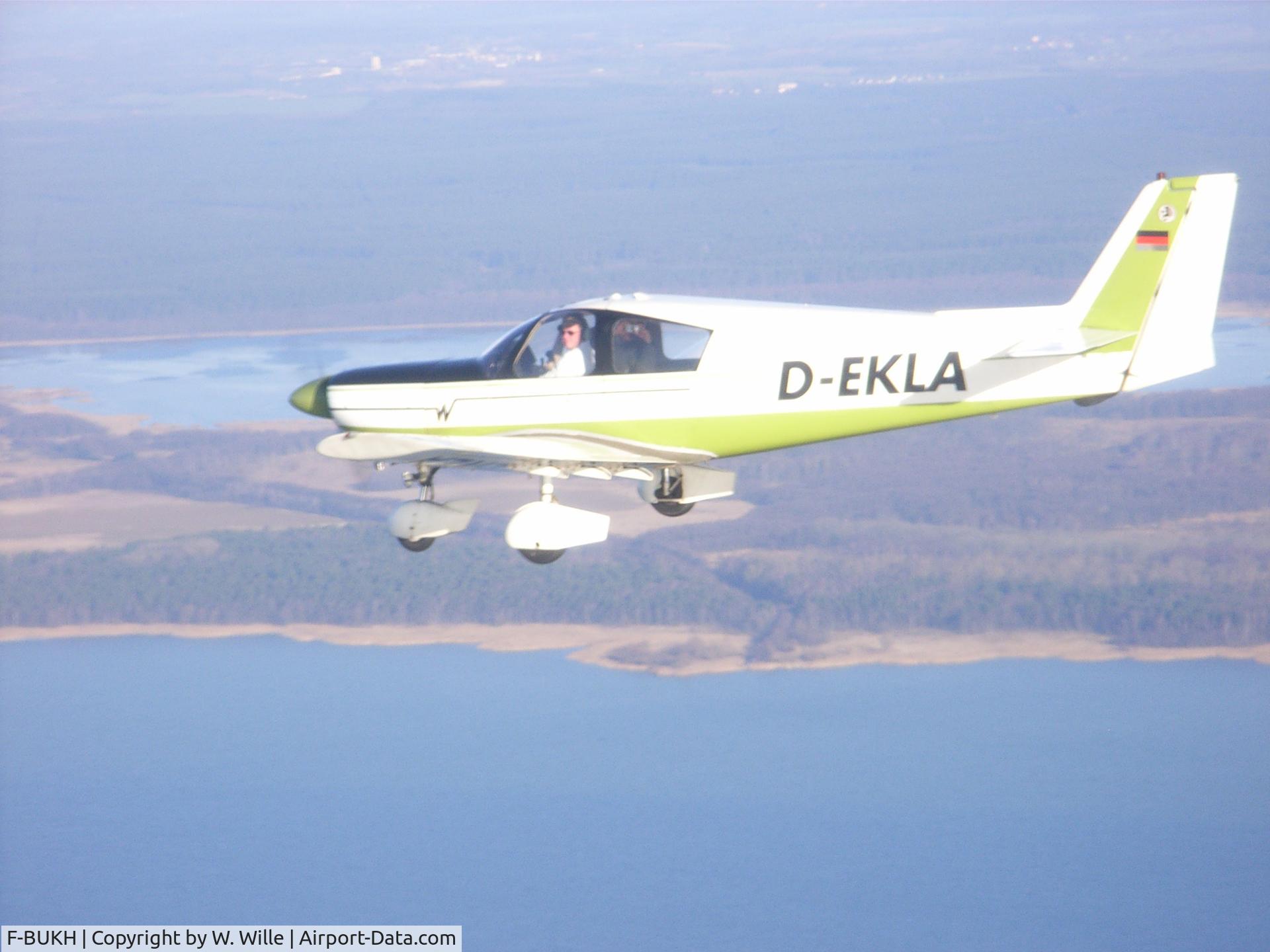 F-BUKH, 1973 Wassmer WA-51A Pacific C/N 96, D-EKLA (F-Bukh) overhead Mueritz/Germany