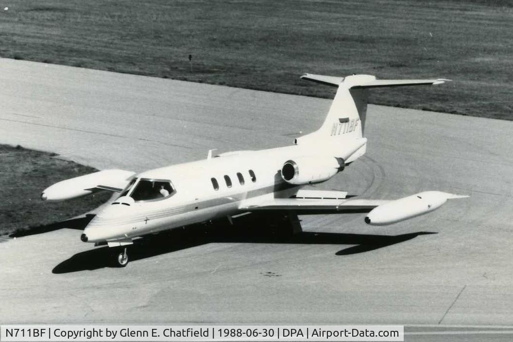 N711BF, 1980 Gates Learjet 25D C/N 324, Photo taken for aircraft recognition training.  Ex-N711BF, Learjet 25