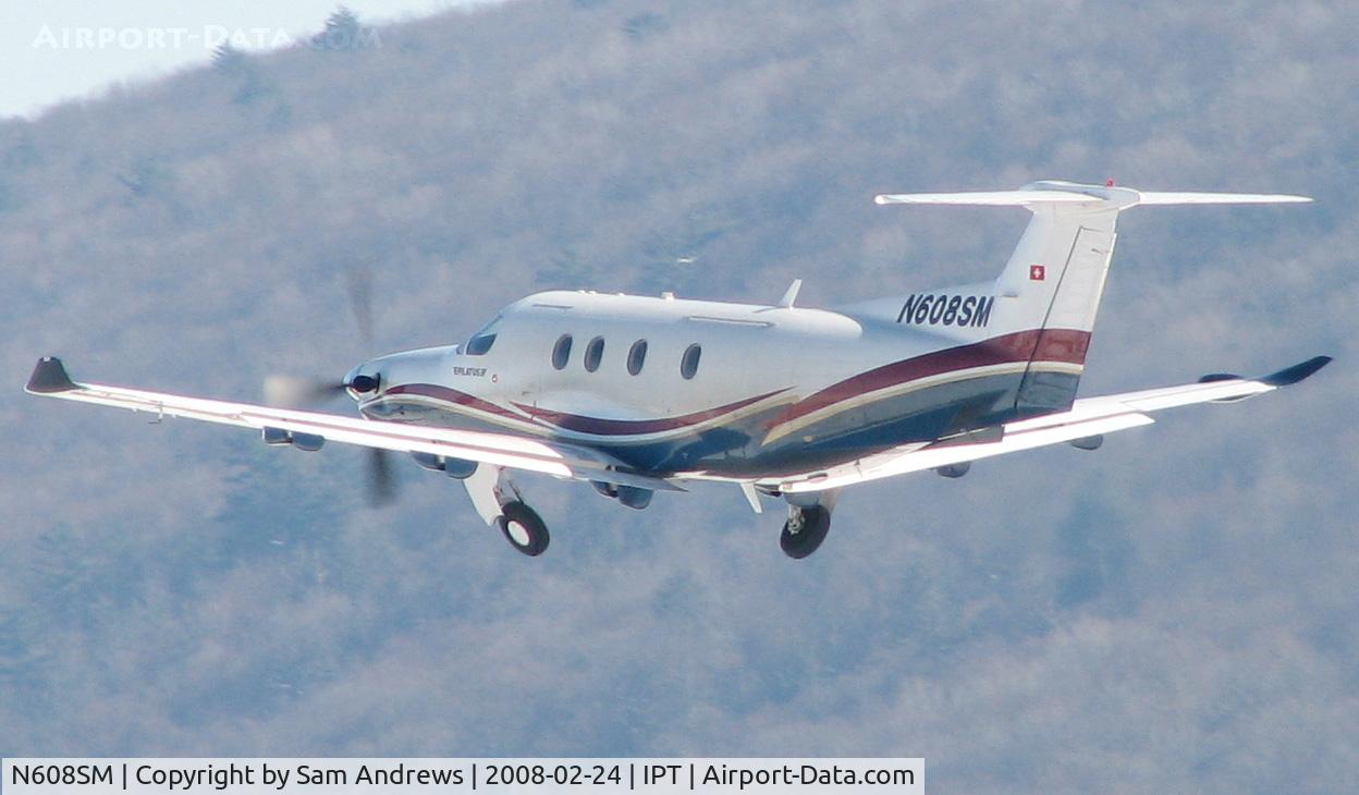 N608SM, 2006 Pilatus PC-12/47 C/N 734, Wheels coming up and gone!
