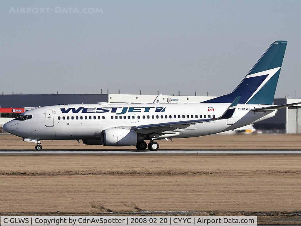 C-GLWS, 2001 Boeing 737-76N C/N 32581, On the takeoff roll on Rwy 34