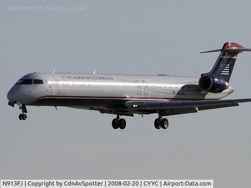 N913FJ, 2004 Bombardier CRJ-900ER (CL-600-2D24) C/N 15013, On the takeoff roll on Rwy 34