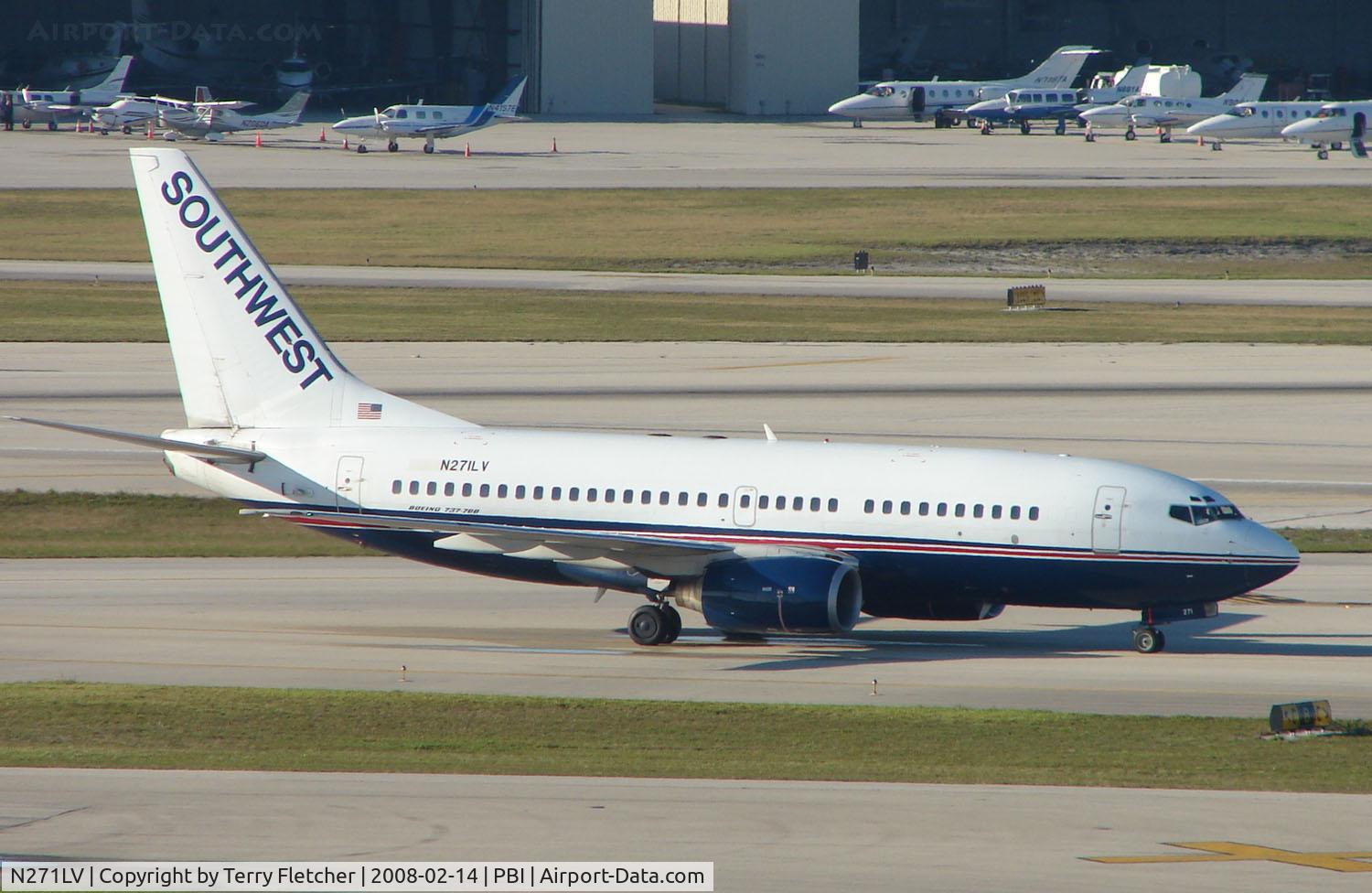 N271LV, 1998 Boeing 737-705 C/N 29090, Unusual to see a Southwest aircraft in a non-standard livery