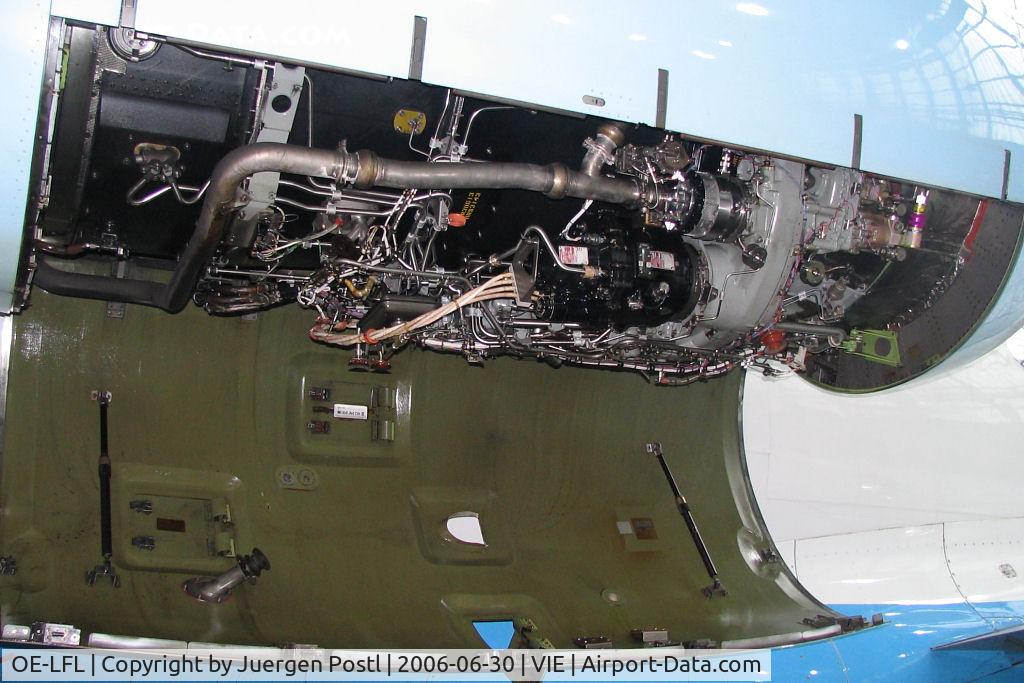 OE-LFL, 1995 Fokker 70 (F-28-0070) C/N 11573, special/hangar photos: Fokker 70
