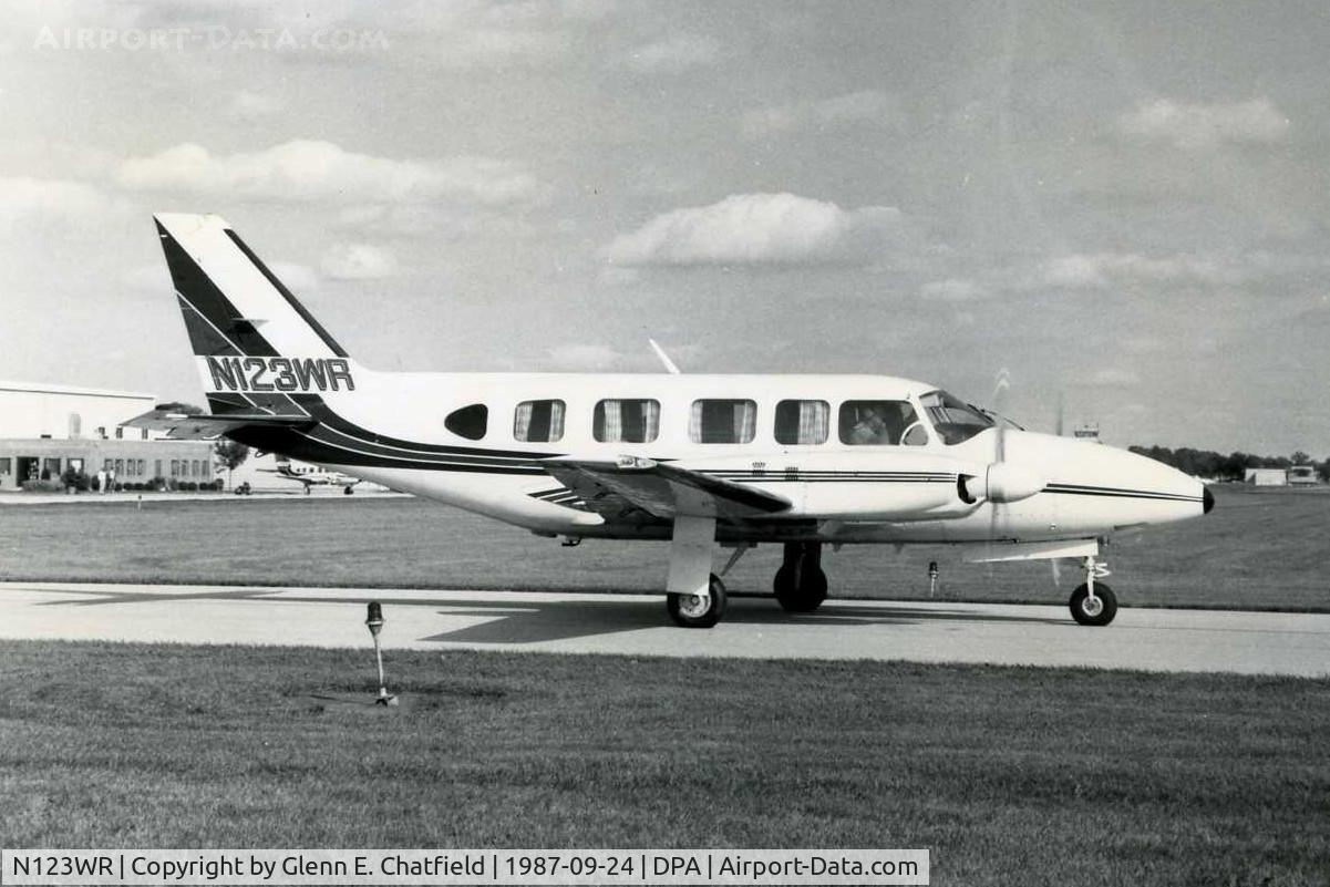 N123WR, Piper PA-31-350 Chieftain C/N 317952082, Photo taken for aircraft recognition training.  Ex-N123WR, Piper Navajo at Runway 10