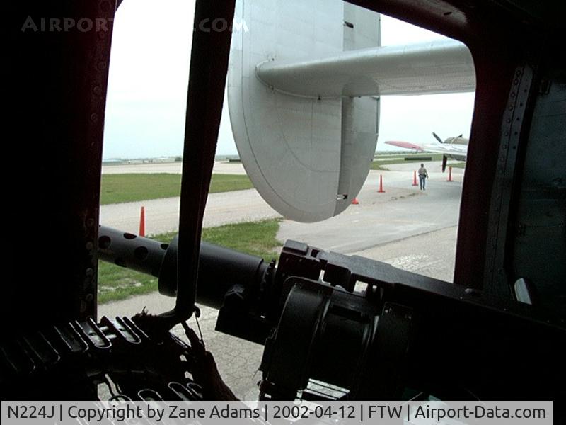 N224J, 1944 Consolidated B-24J-85-CF Liberator C/N 1347 (44-44052), Waist gun position
