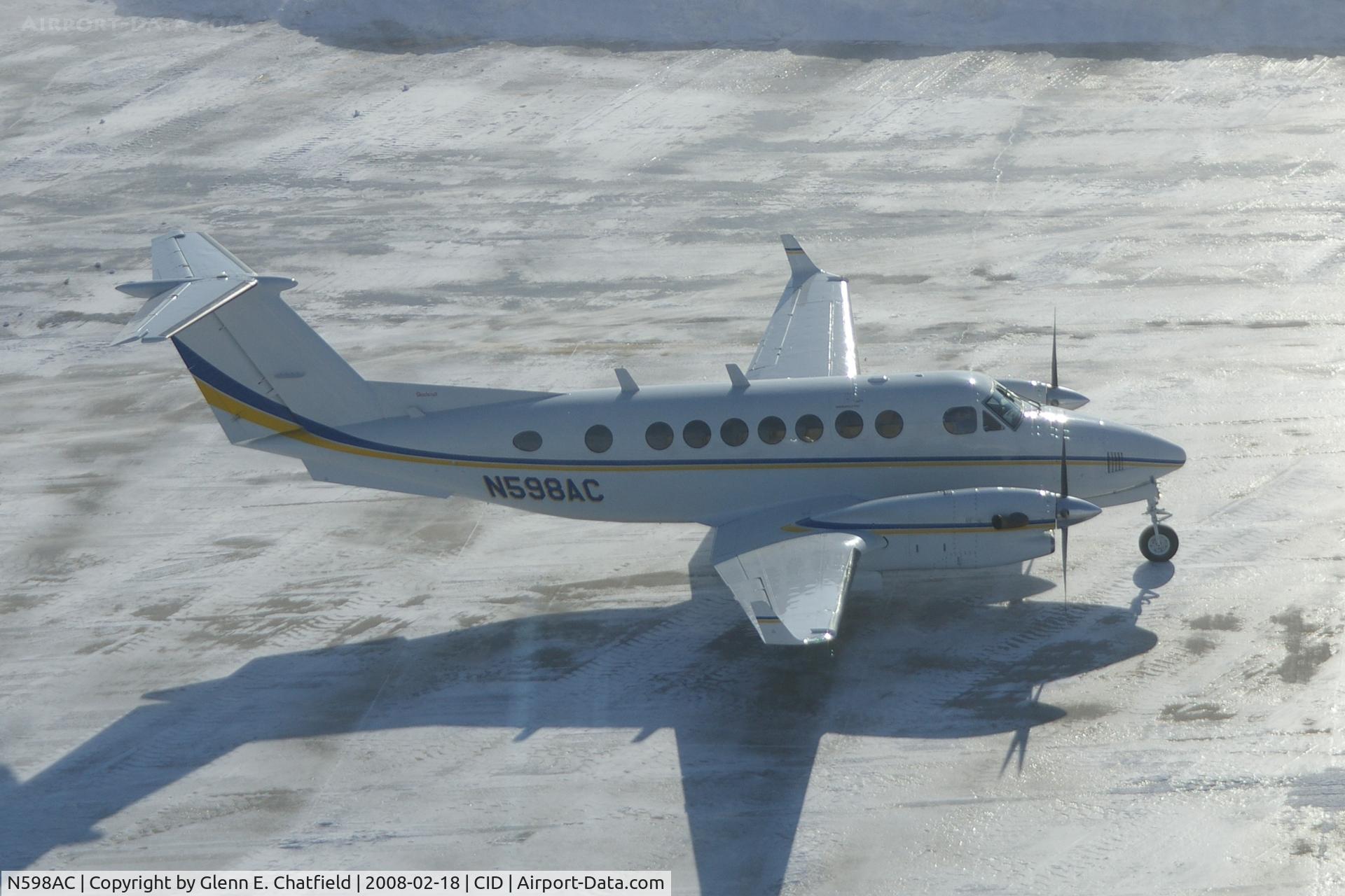N598AC, Hawker Beechcraft 350 King Air (B300) C/N FL-613, Photo taken for aircraft recognition training.   Alliant Energy's bird