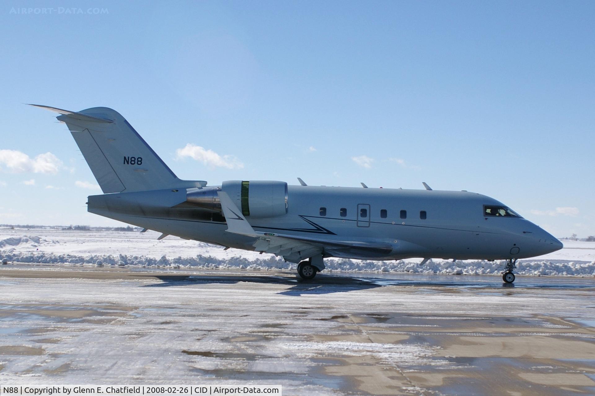 N88, 2004 Bombardier Challenger 604 (CL-600-2B16) C/N 5588, FAA's 