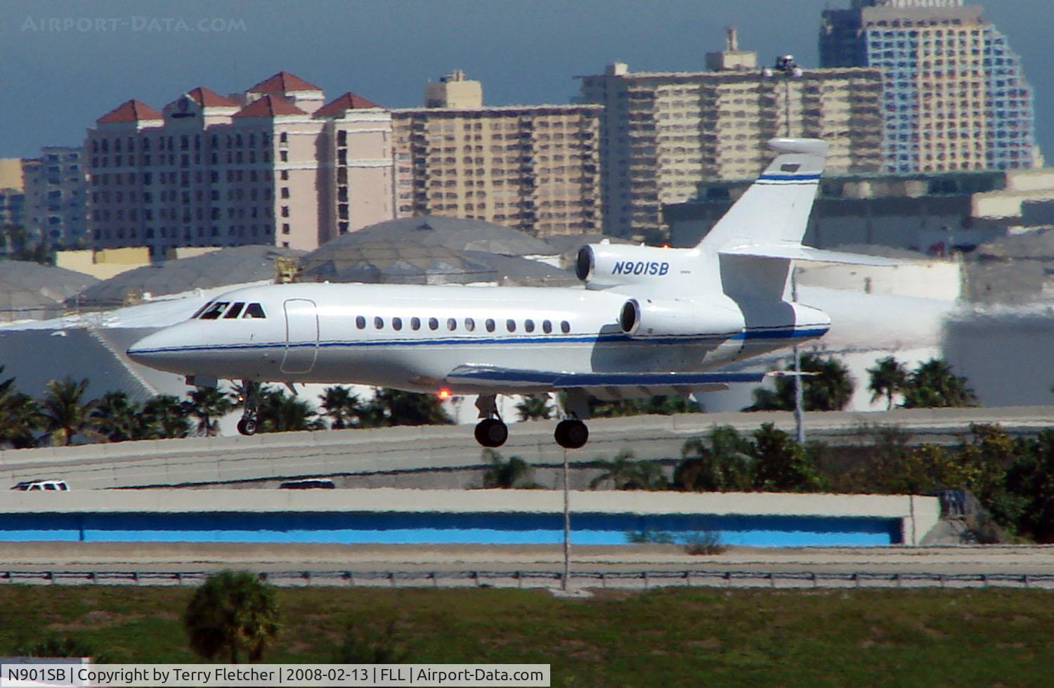 N901SB, Dassault Falcon 900EX C/N 122, Falcon 90EX about to land at Ft.Lauderdale Int in Feb 2008