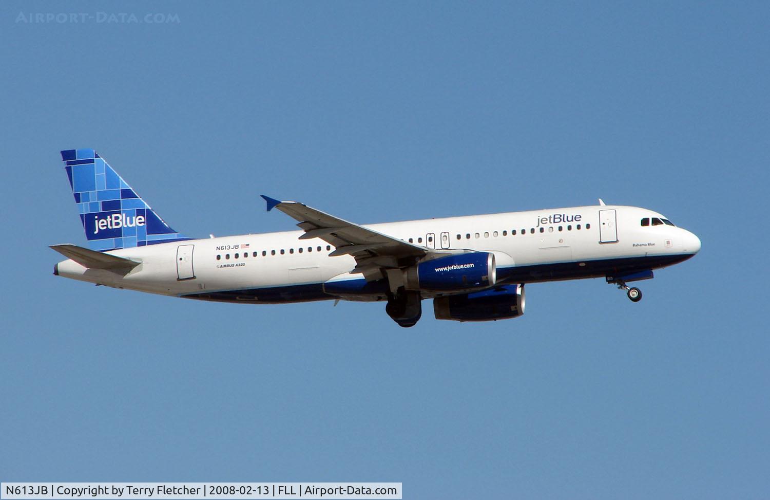 N613JB, 2005 Airbus A320-232 C/N 2449, JetBlue A320 climbs away from Ft Lauderdale Int in Feb 2008