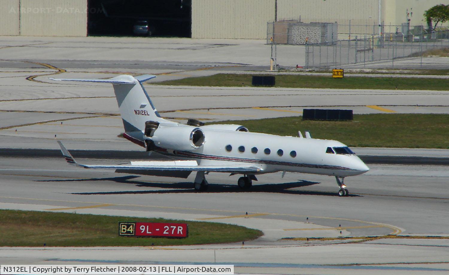 N312EL, 1989 Gulfstream Aerospace G-IV C/N 1105, Gulf1159C arriving at Ft.Lauderdale Int