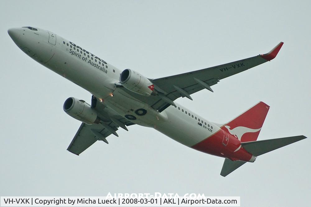 VH-VXK, 2002 Boeing 737-838 C/N 33481, Off to Australia
