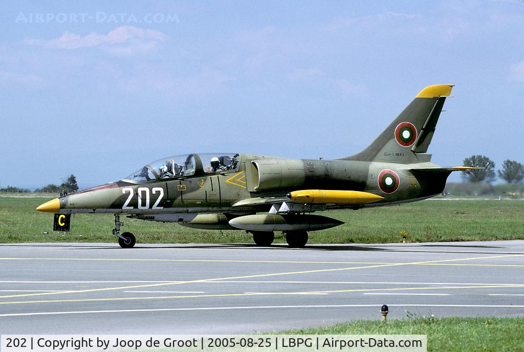 202, Aero L-39 Albatros C/N 035202, This L-39 played the role of light attack aircraft during Co-operative Key 2005