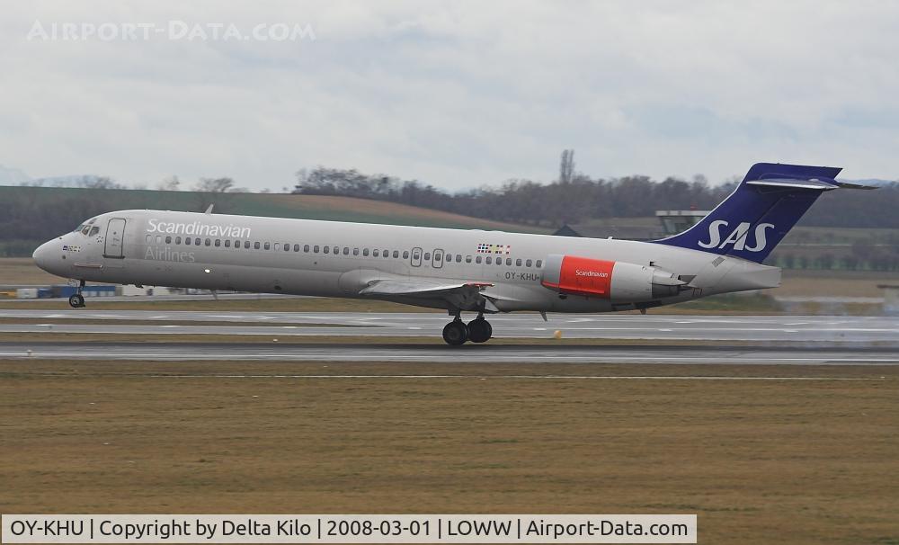 OY-KHU, 1991 McDonnell Douglas MD-87 (DC-9-87) C/N 53336, SAS  MD87  on final for RWY 16