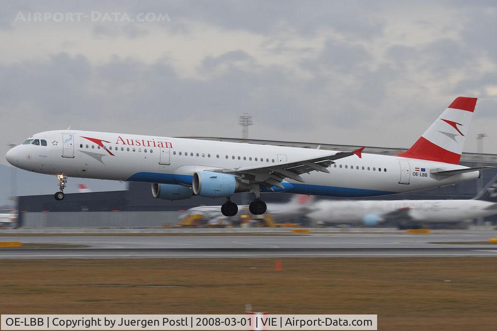 OE-LBB, 1995 Airbus A321-111 C/N 570, Airbus Industries A321-111