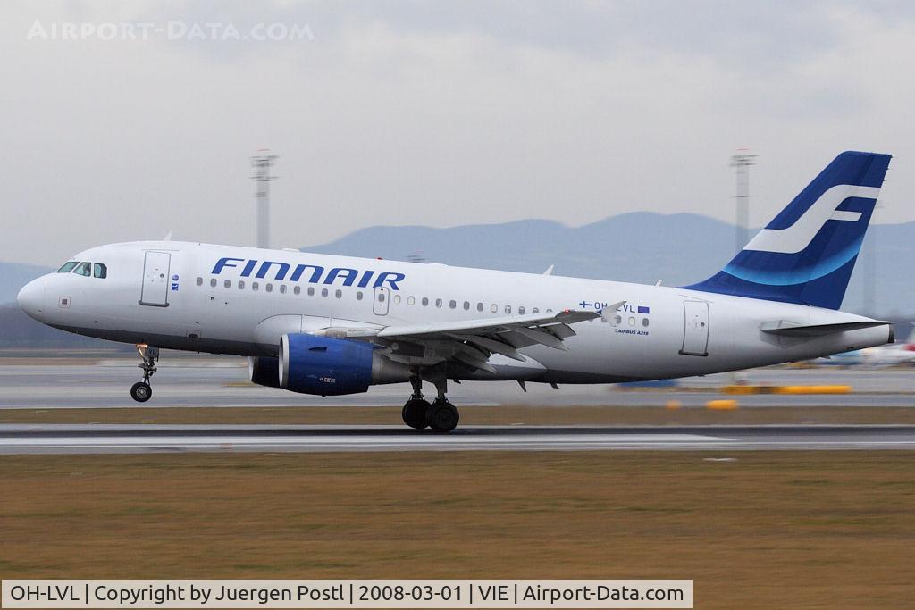 OH-LVL, 2004 Airbus A319-112 C/N 2266, Airbus A319-112