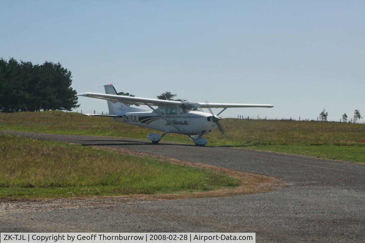 ZK-TJL, Cessna 172N C/N 17269575, Abel Tasman Air