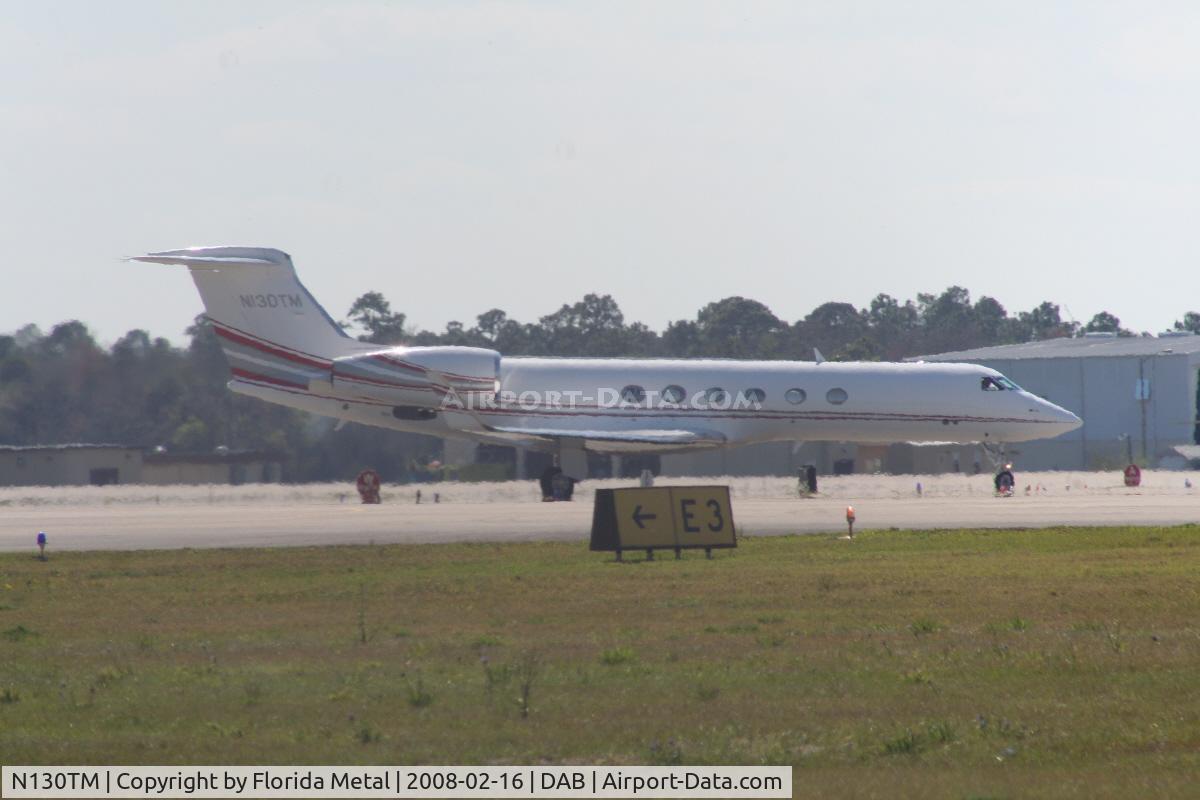 N130TM, 2001 Gulfstream Aerospace G-V C/N 660, Gulfstream V belonging to Toyota Motor Company