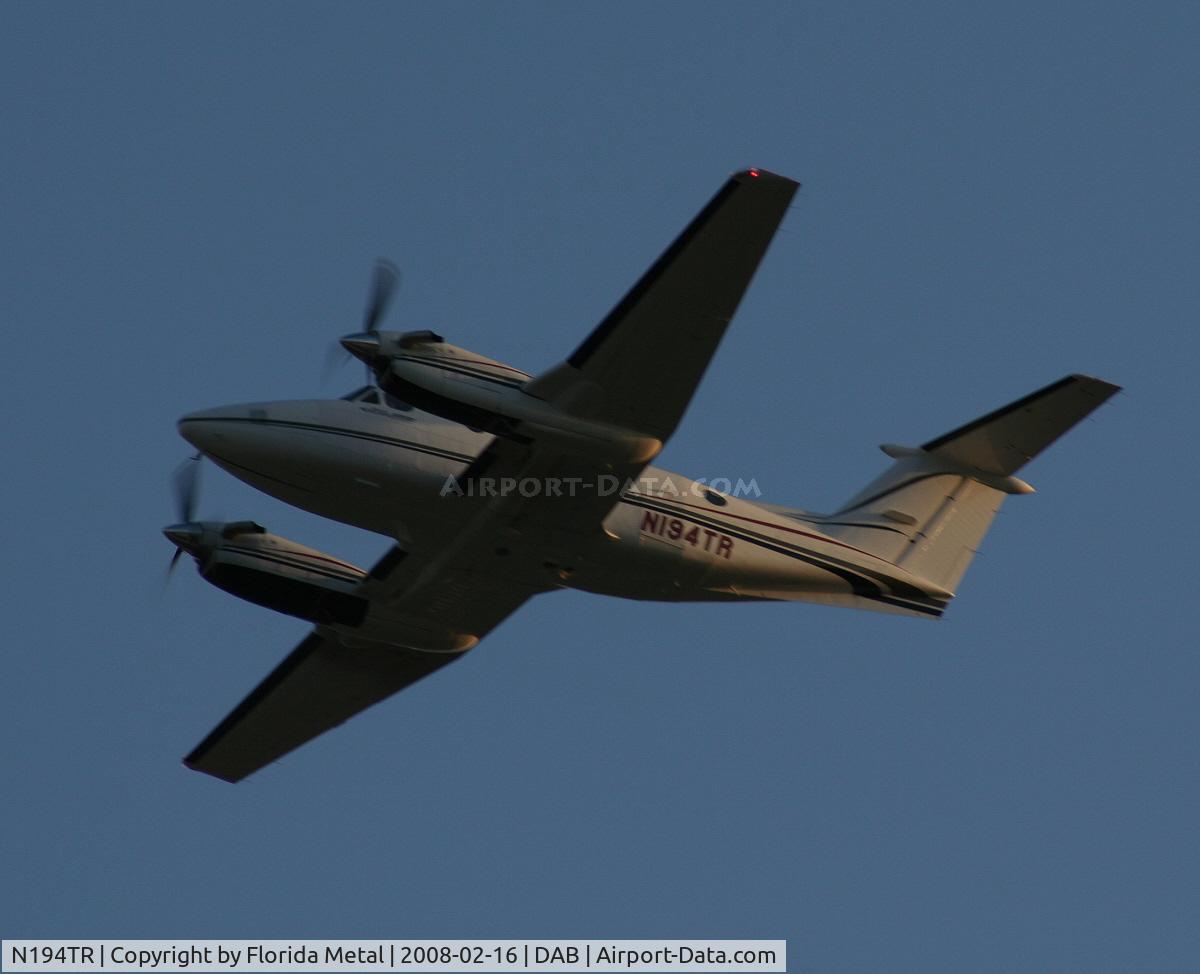 N194TR, 1983 Beech B200 King Air C/N BB-1146, B200