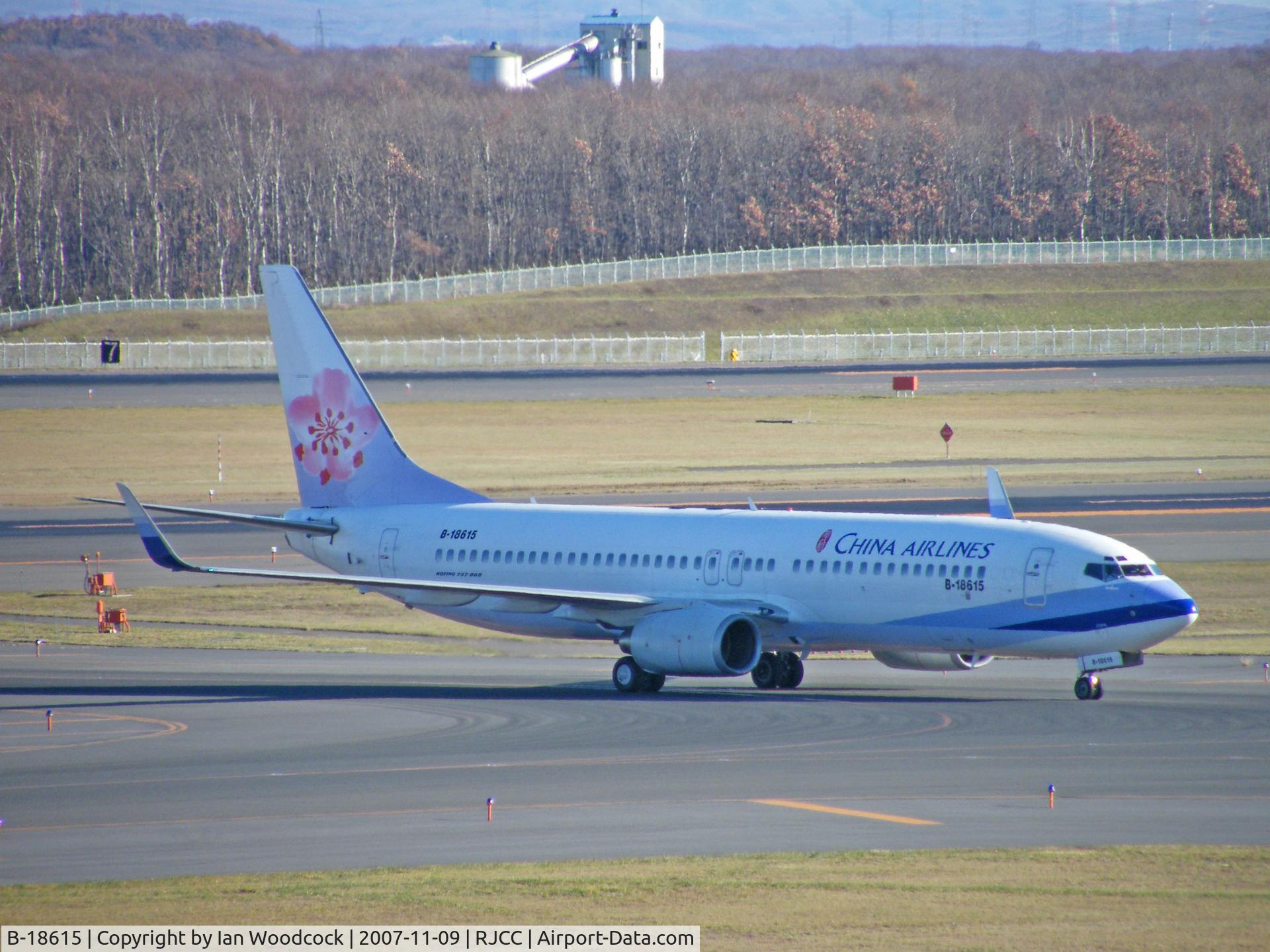 B-18615, Boeing 737-809 C/N 30174, Boeing 737-809/China Airlines/Chitose