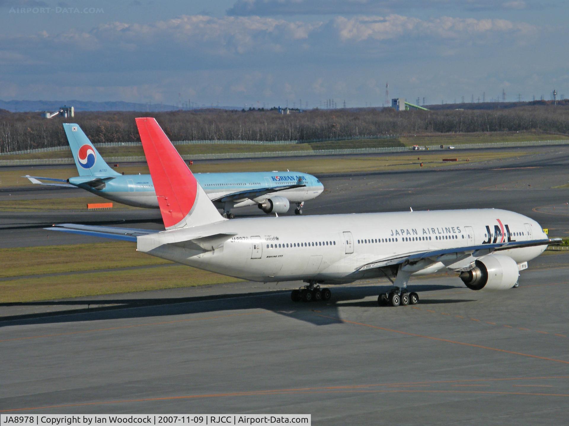 JA8978, 1997 Boeing 777-289 C/N 27637, Boeing 777-289/JAL/Chitose