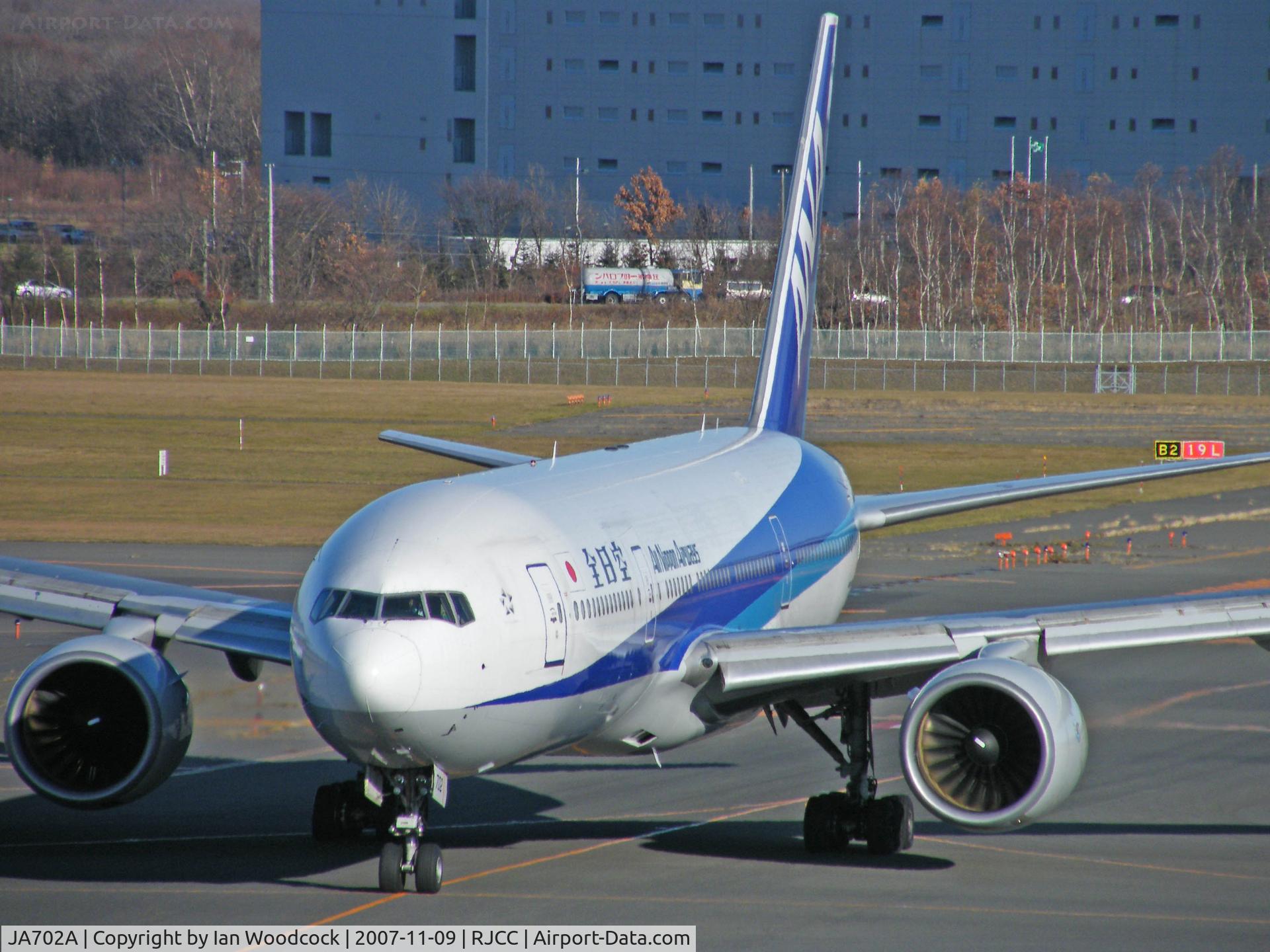 JA702A, 1997 Boeing 777-281 C/N 27033, Boeing 777-281/All Nippon Airways/Chitose