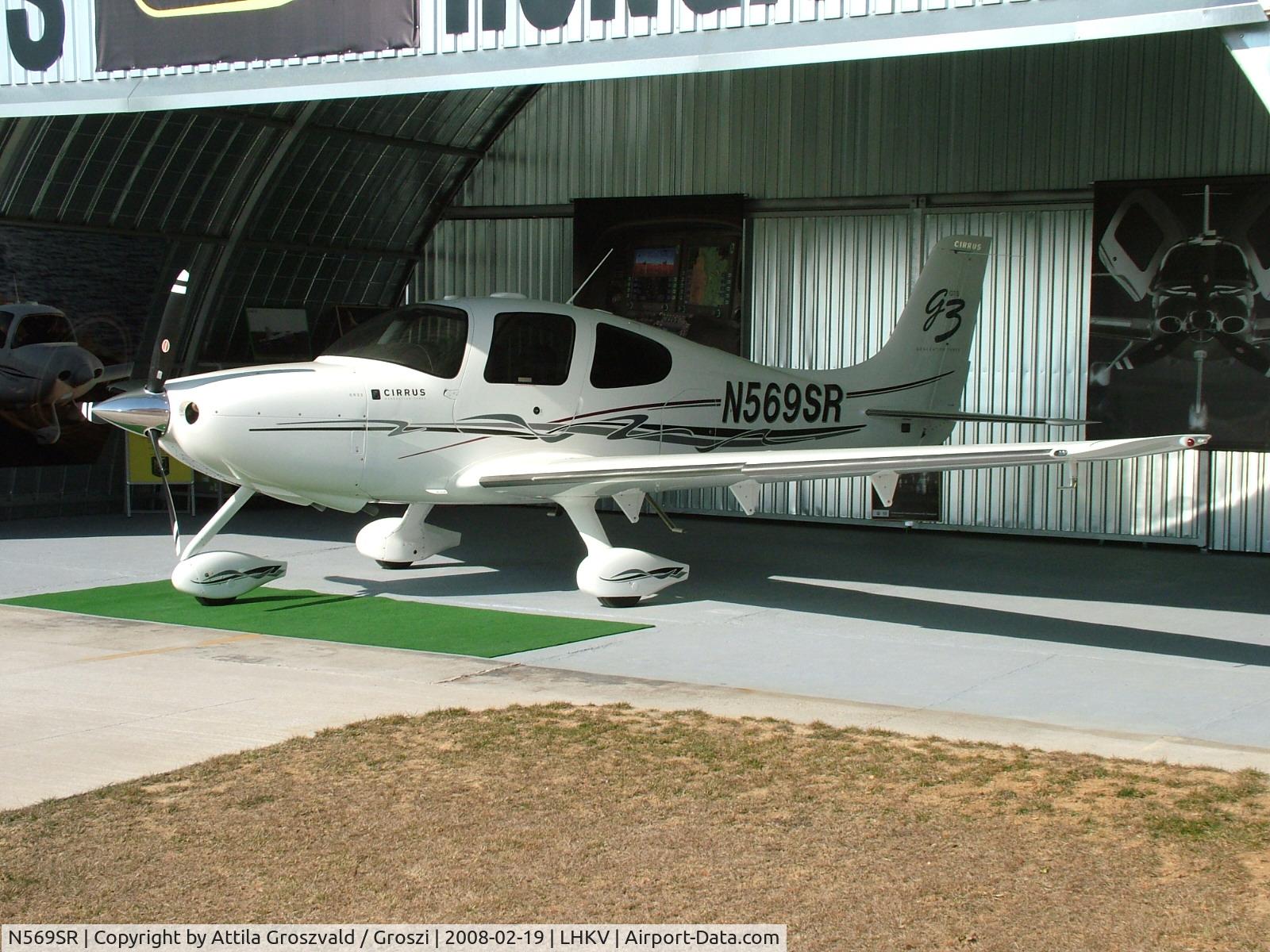 N569SR, 2007 Cirrus SR22 G3 GTS C/N 2496, Cirrus Hungary Kaposujlak Airport