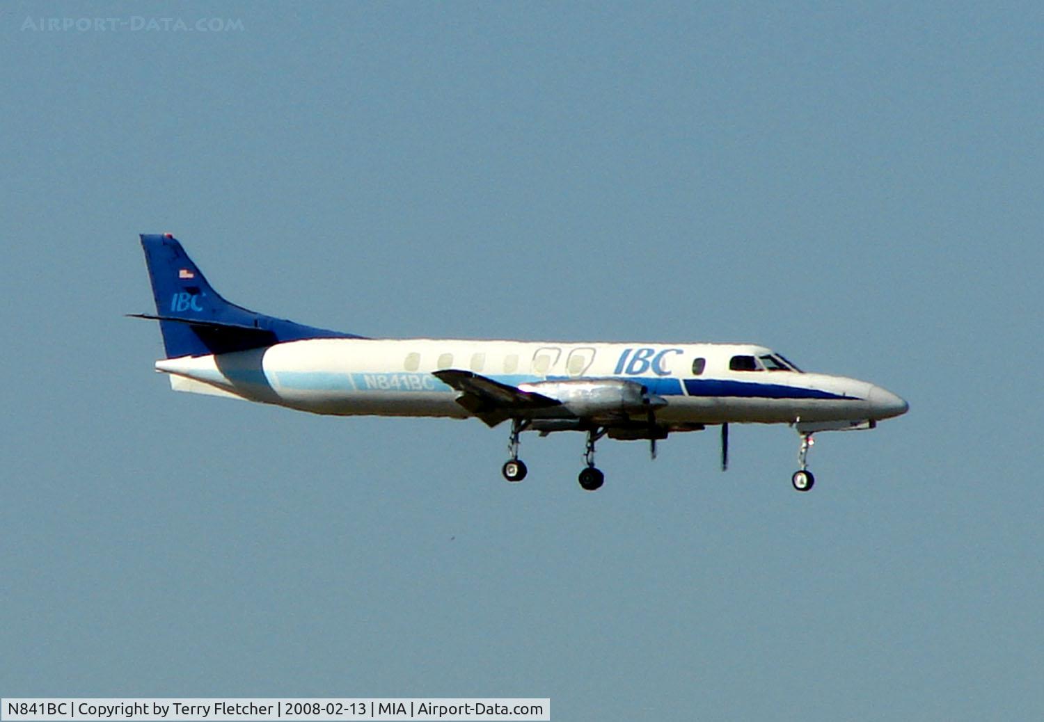N841BC, 1979 Swearingen SA-226TC Metro II C/N TC-282, IBC Cargo Metro about to land at Miami