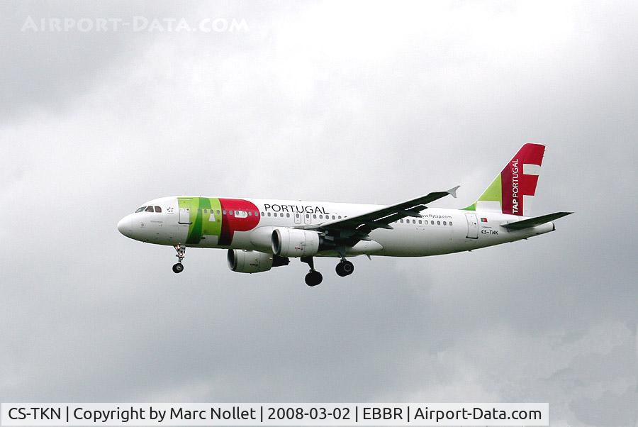 CS-TKN, 1991 Airbus A310-325 C/N 624, Landing at Brussels Airport