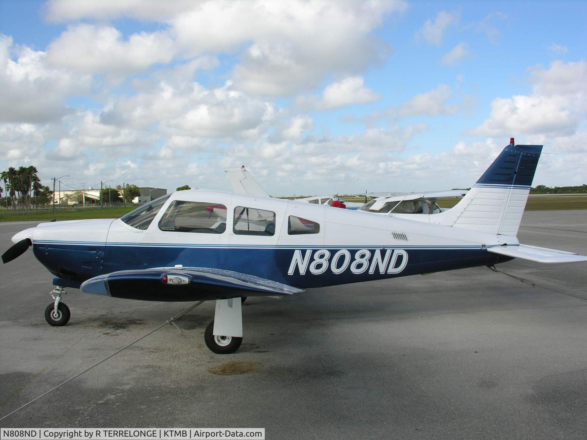 N808ND, 1989 Piper PA-28R-201 Cherokee Arrow III C/N 2837011, TAMIAMI AIRPORT