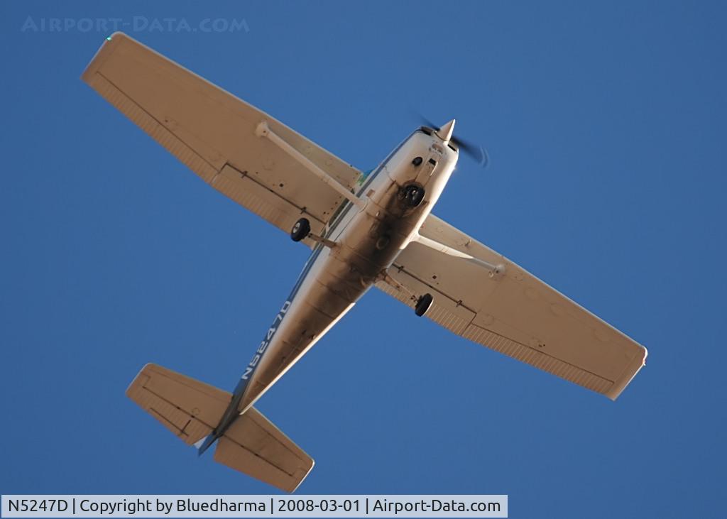 N5247D, 1979 Cessna 172N C/N 17272469, Flying West over Columbine High School, Littleton CO.