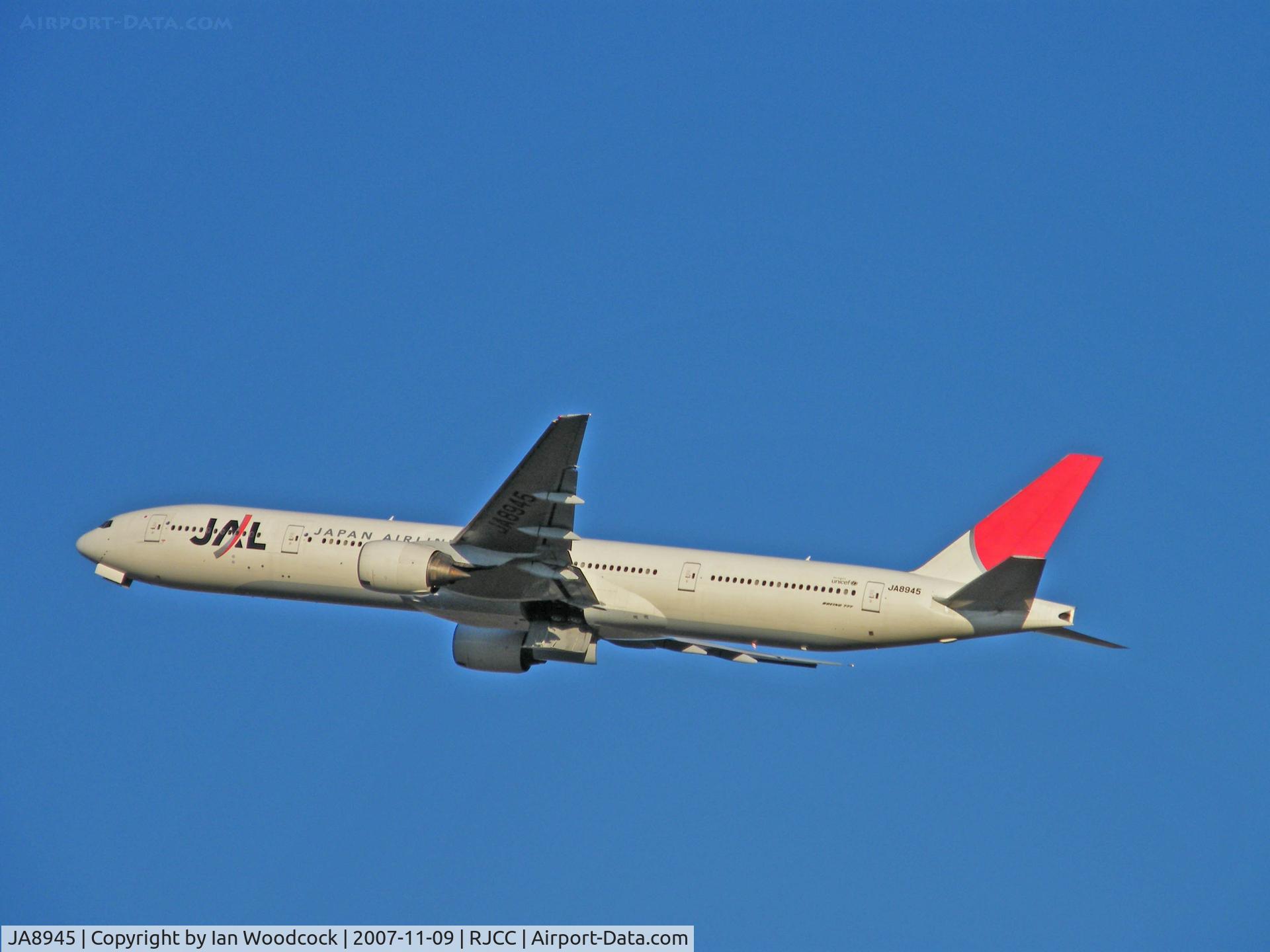 JA8945, 1999 Boeing 777-346 C/N 28397, Boeing 777-346/JAL/Chitose