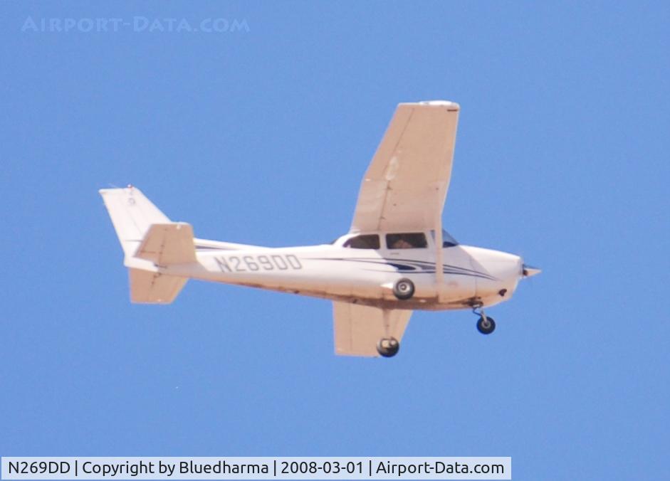 N269DD, 2005 Cessna 172S C/N 172S9981, Flight over Columbine High School, Littleton Colorado.