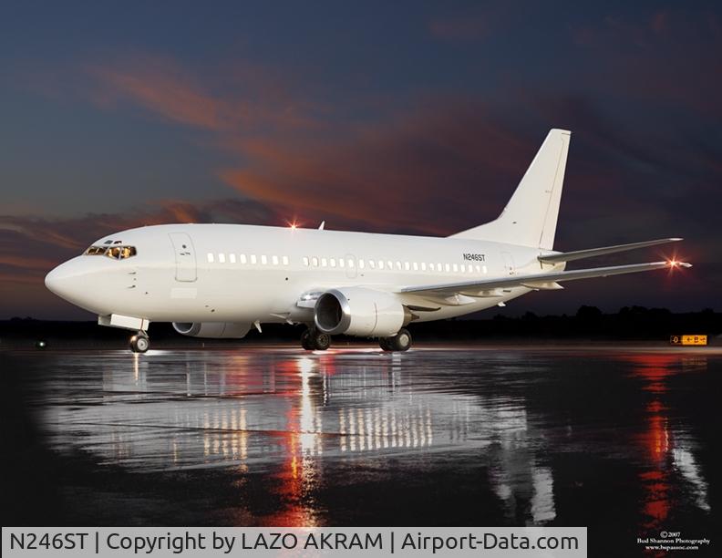 N246ST, 1990 Boeing 737-5Y0 C/N 24696, US