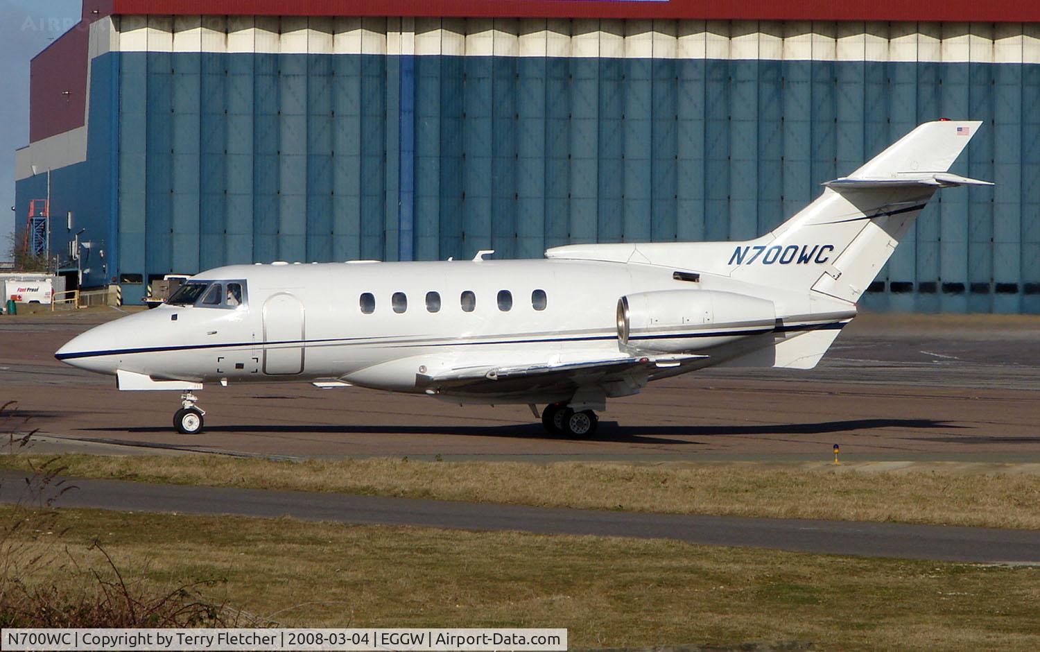 N700WC, 1978 Hawker Siddeley HS.125 Series 700A C/N 257022, Hs125 Series 700 arrives on stand at Luton