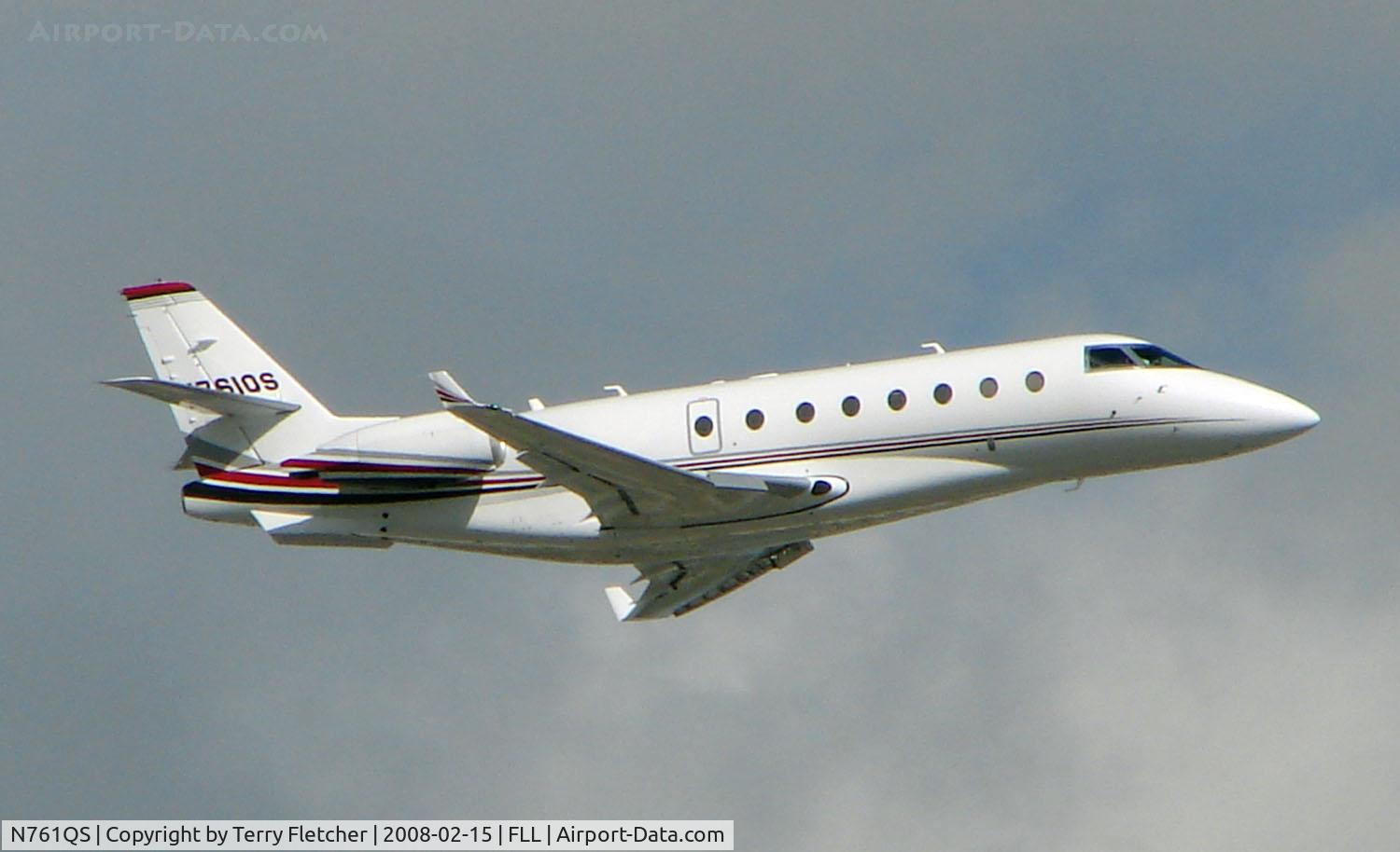 N761QS, 2007 Israel Aircraft Industries Gulfstream 200 C/N 176, G200 climbs away from FLL in Feb 2008