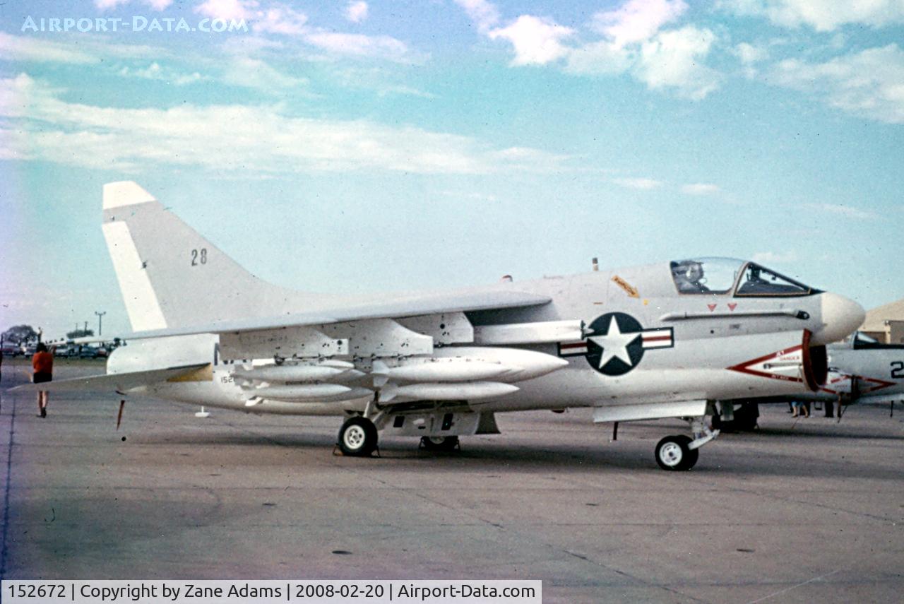 152672, LTV A-7A Corsair II C/N A-029, A-7A at Dallas Naval Air Station