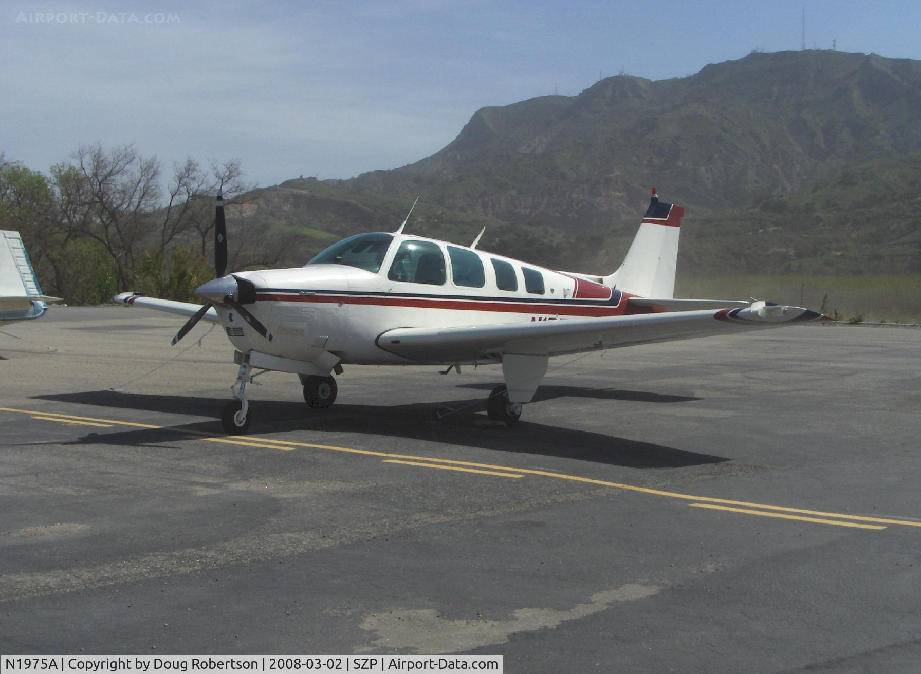 N1975A, 1976 Beech A36 Bonanza 36 C/N E-860, 1976 Beech A36 BONANZA, Continental IO-520 285 Hp
