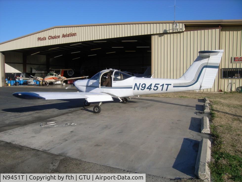 N9451T, 1978 Piper PA-38-112 Tomahawk C/N 38-78A0104, N9451T @ GTU
