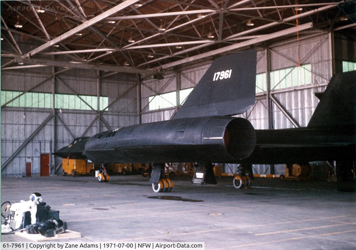 61-7961, 1961 Lockheed SR-71A Blackbird C/N 2012, SR-71A at Carswell AFB airshow