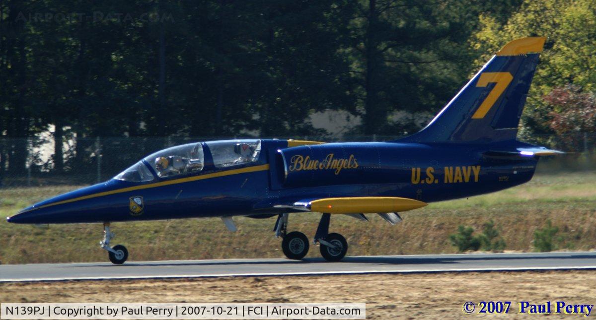 N139PJ, 1982 Aero L-39 Albatros C/N 232226, Rolling out, time for a break