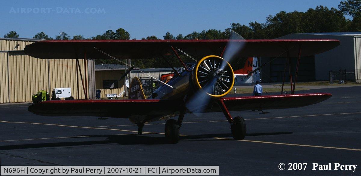N696H, 1942 Boeing A75 C/N 75-3326, Taxiing out again, his second act